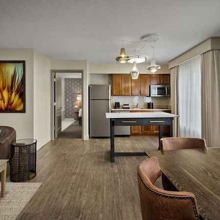 Homewood Suites By Hilton At The Waterfront Wichita Exteriér fotografie