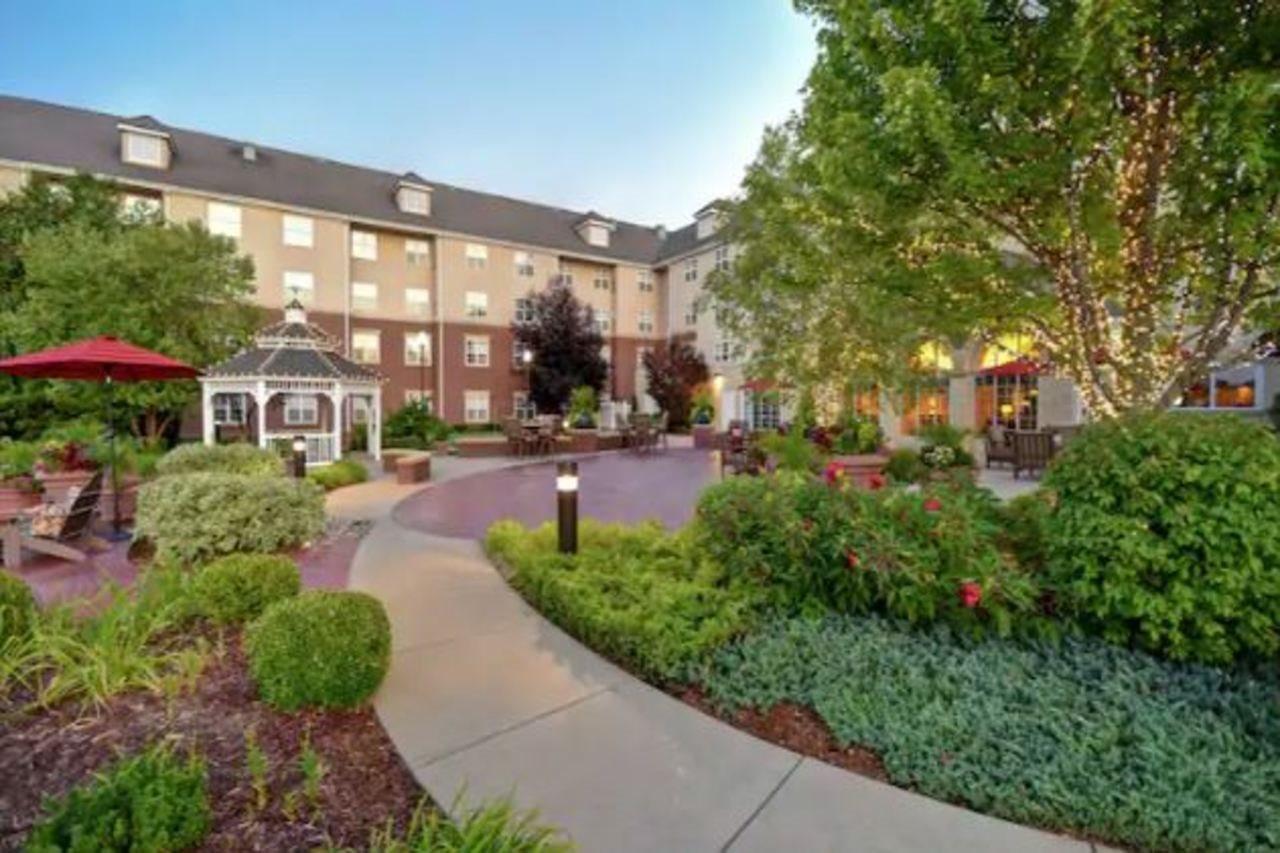Homewood Suites By Hilton At The Waterfront Wichita Exteriér fotografie