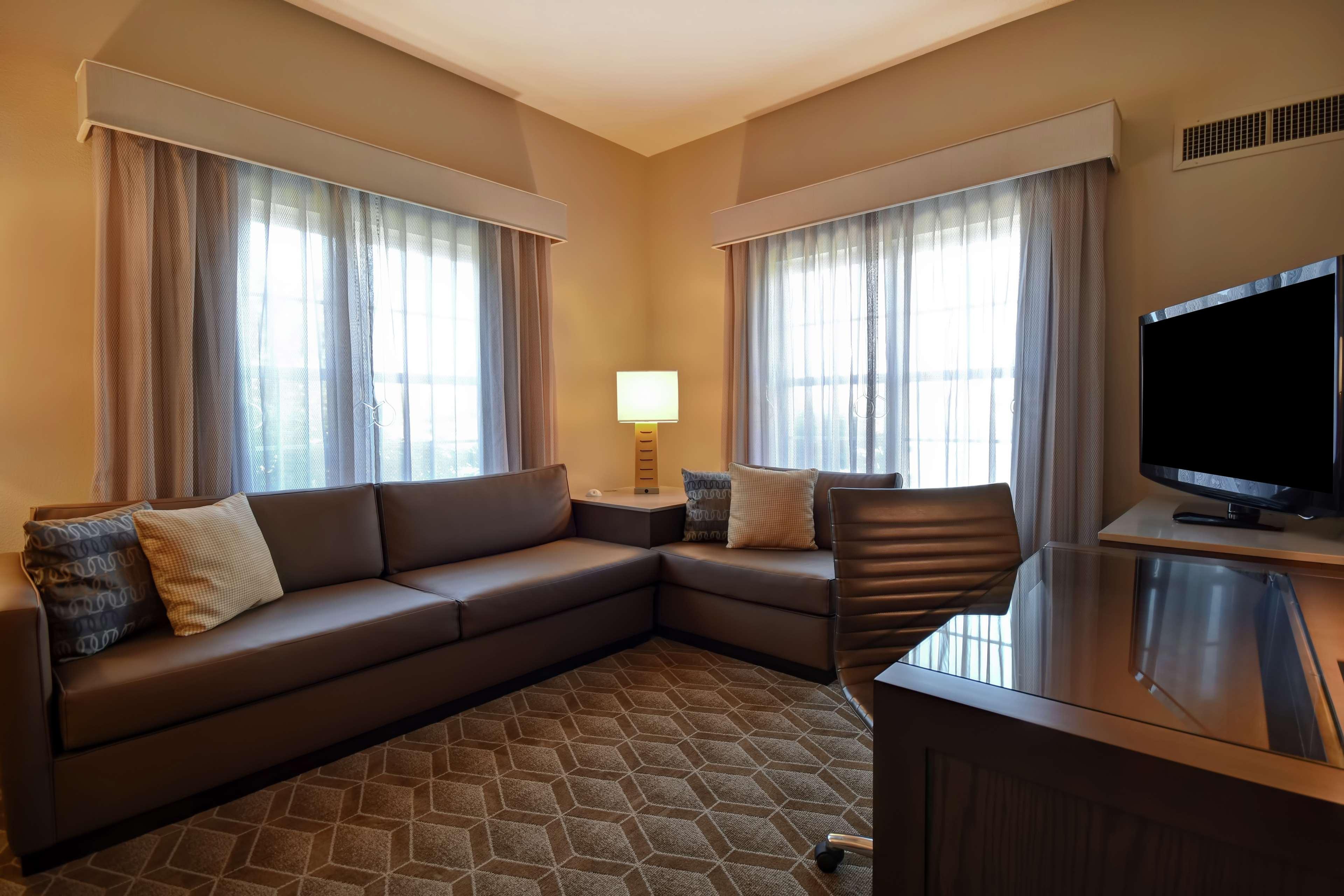 Homewood Suites By Hilton At The Waterfront Wichita Exteriér fotografie