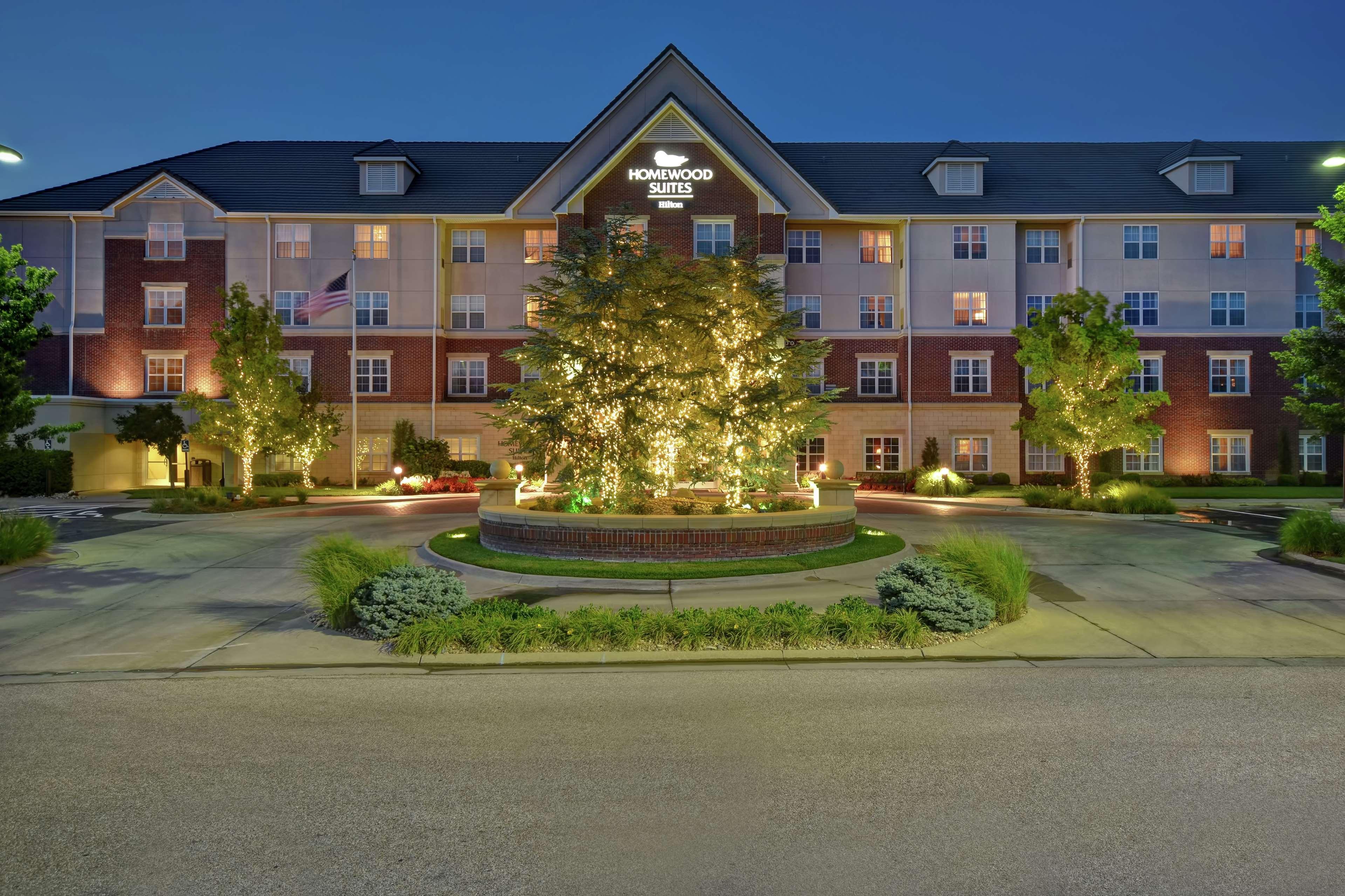 Homewood Suites By Hilton At The Waterfront Wichita Exteriér fotografie