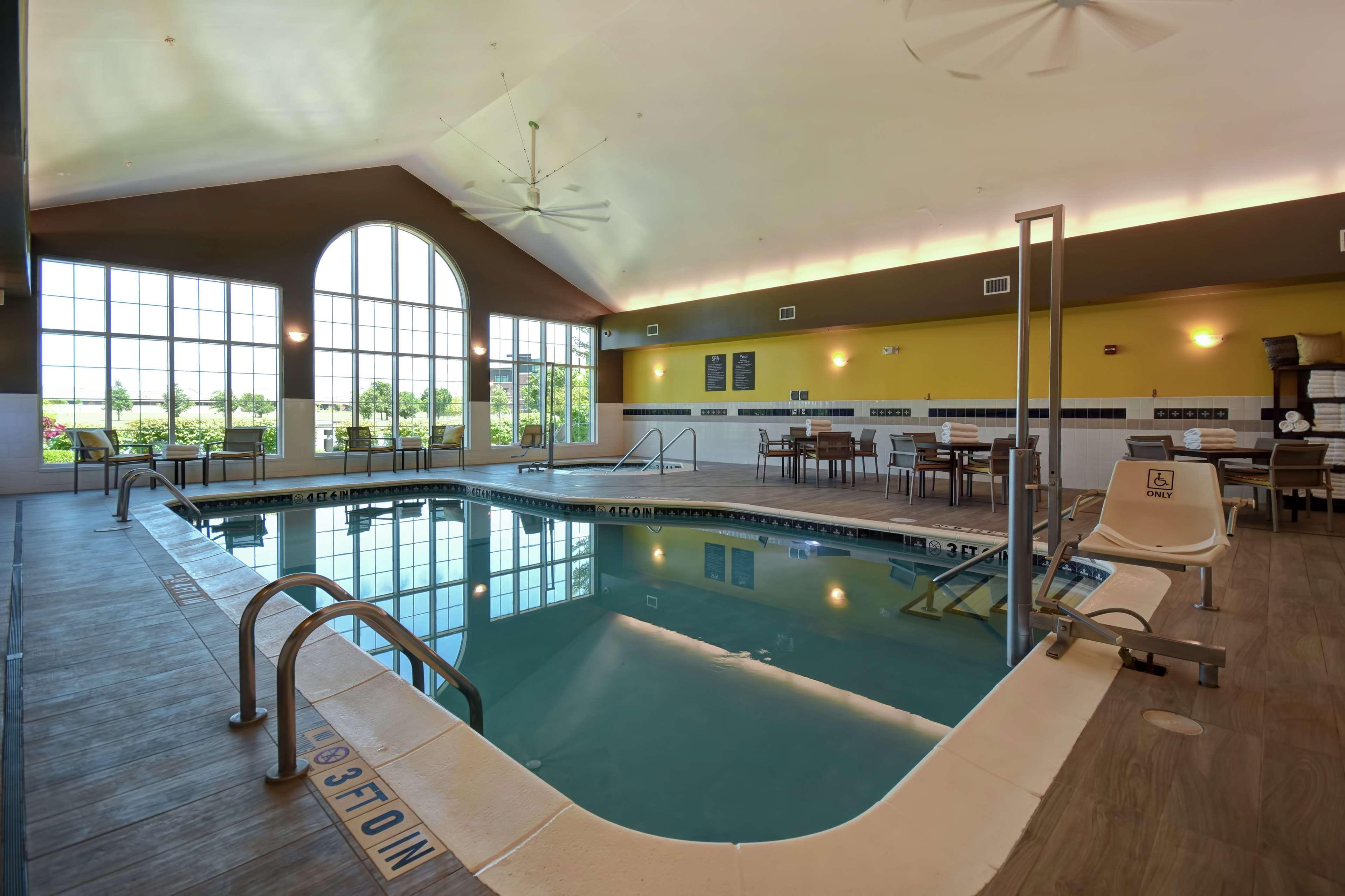 Homewood Suites By Hilton At The Waterfront Wichita Exteriér fotografie