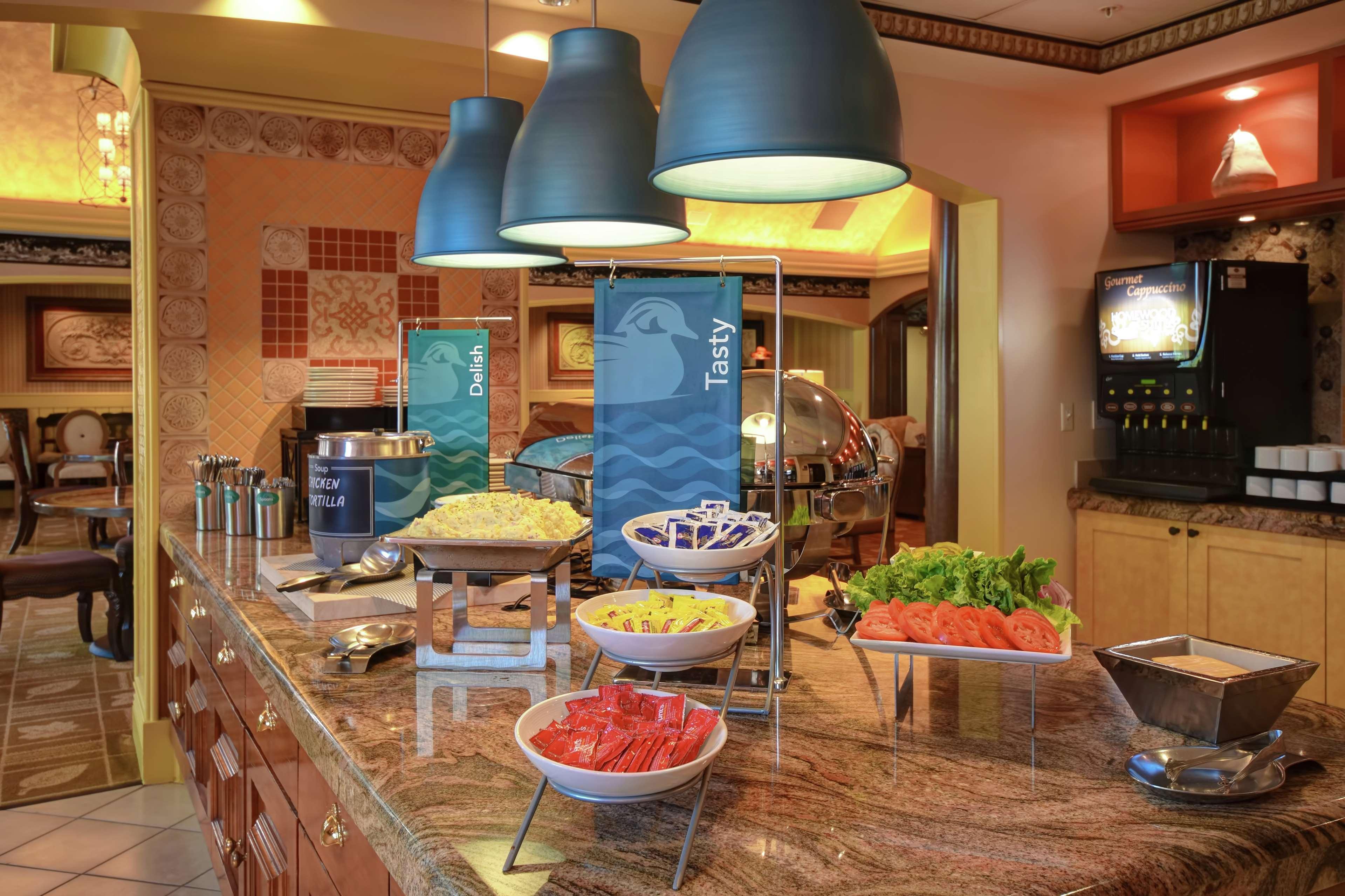 Homewood Suites By Hilton At The Waterfront Wichita Exteriér fotografie
