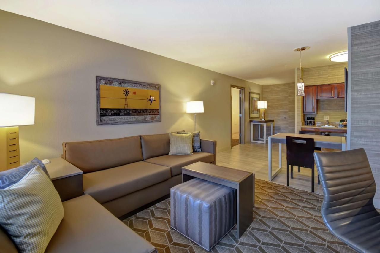 Homewood Suites By Hilton At The Waterfront Wichita Exteriér fotografie