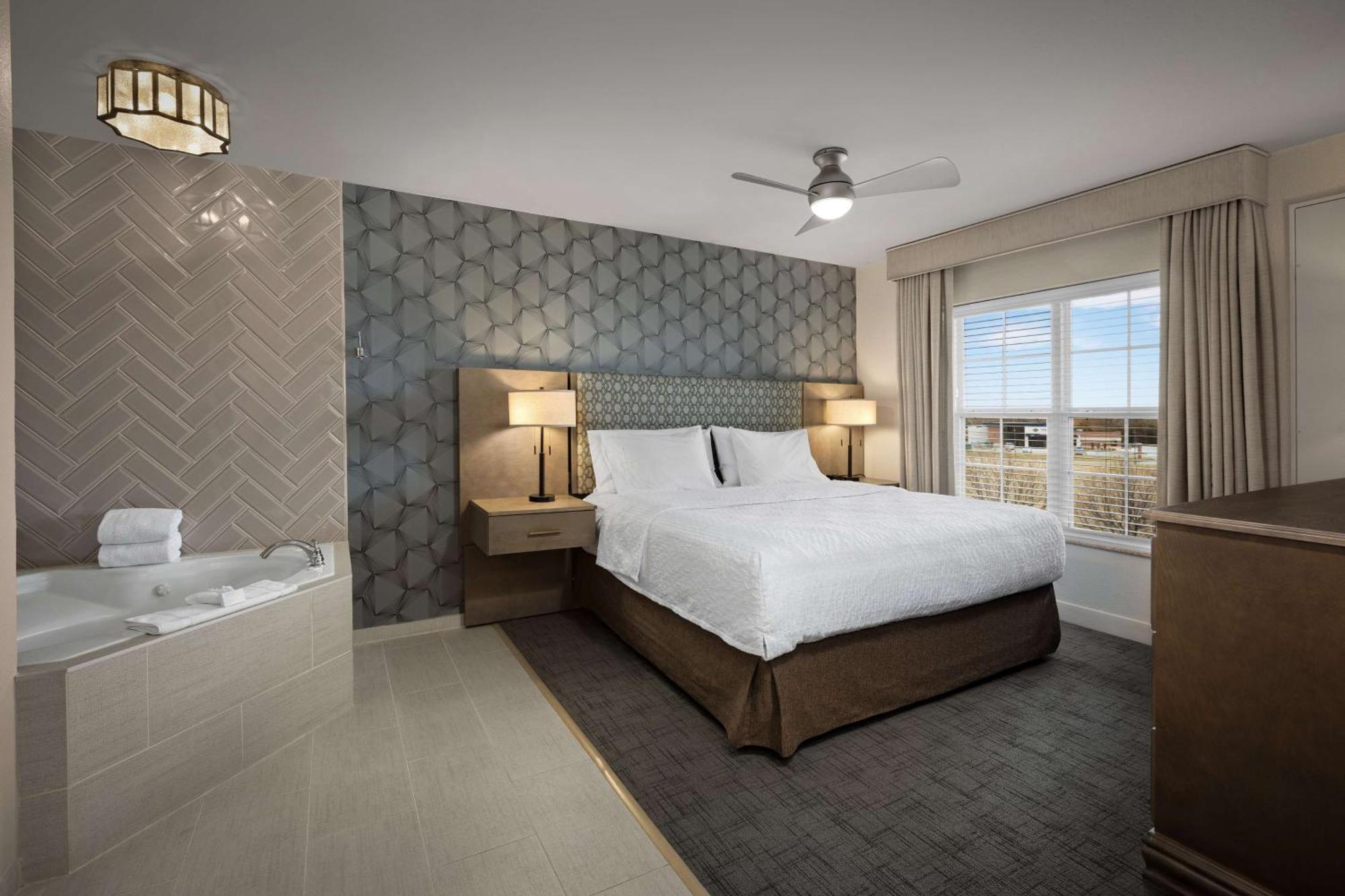 Homewood Suites By Hilton At The Waterfront Wichita Exteriér fotografie