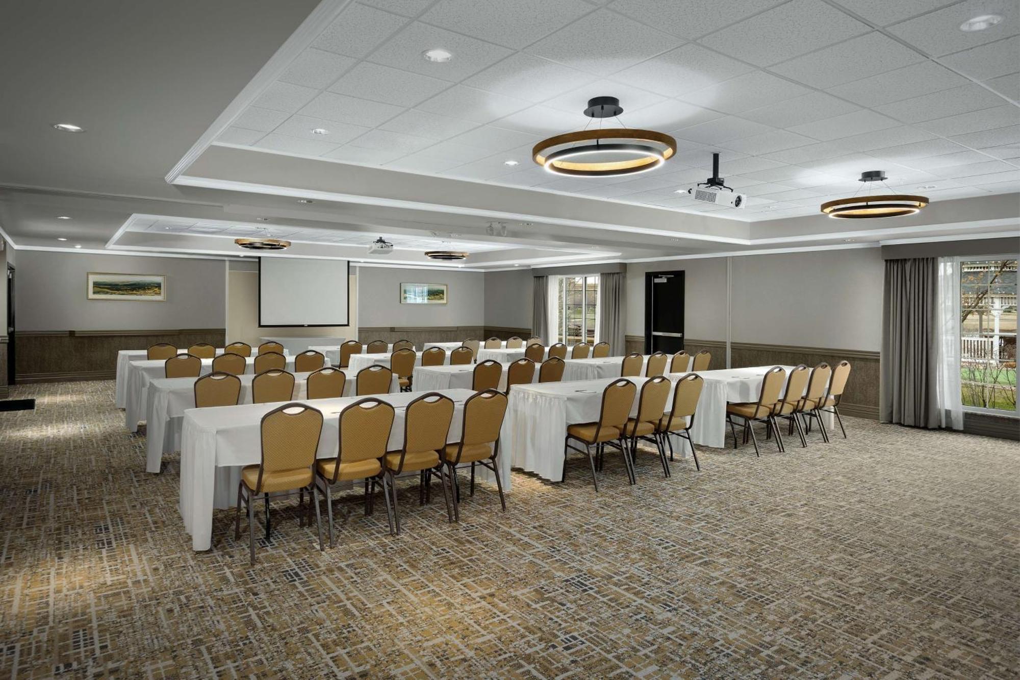 Homewood Suites By Hilton At The Waterfront Wichita Exteriér fotografie