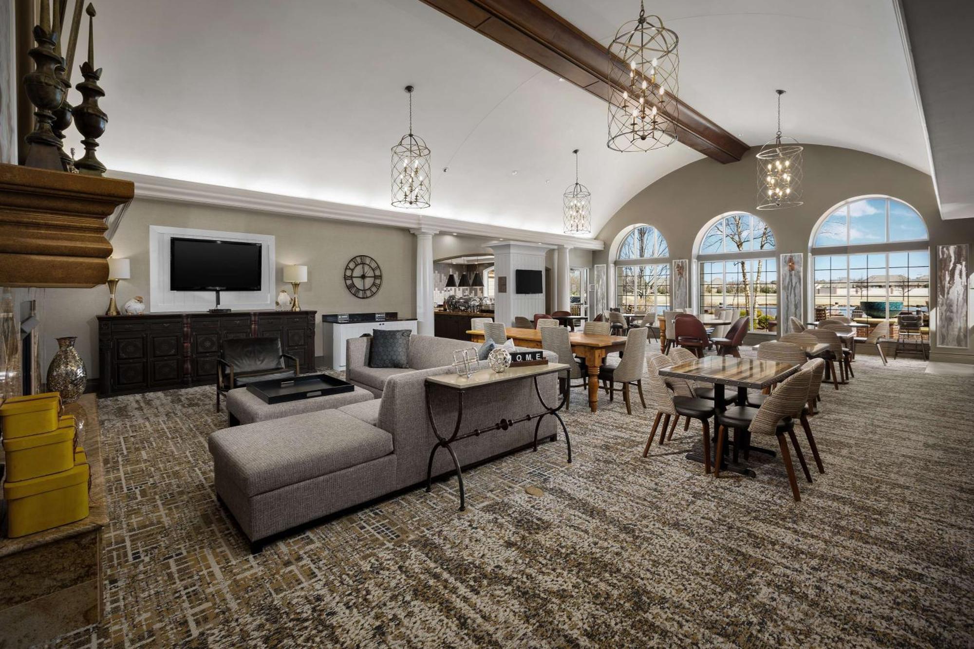 Homewood Suites By Hilton At The Waterfront Wichita Exteriér fotografie